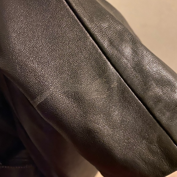 💗Beautiful Black Leather Kenneth Cole Jacket💗 - Picture 2 of 2